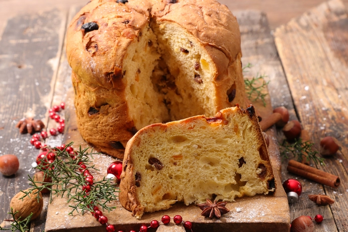panettone: feestelijk brood met gekonfijt fruit