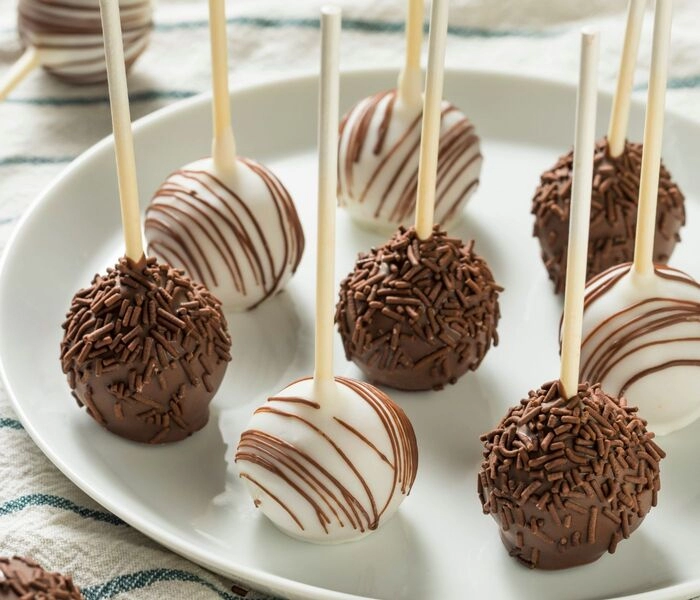 cake pops - een eenvoudige en heerlijke cake op een stokje