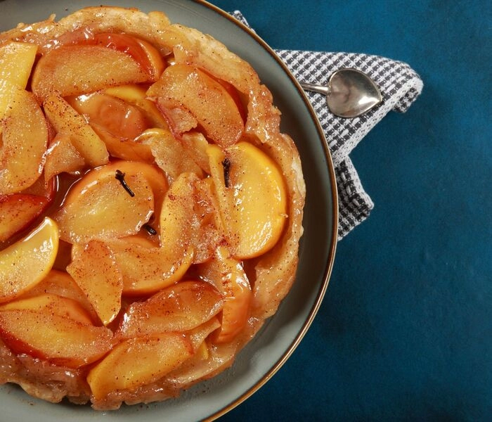 tarte tatin: de omgekeerde appeltaart die de wereld van de fijnproevers fascineerde