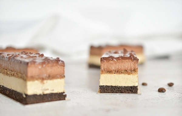 chocoladeplakjes met koffie en walnoten