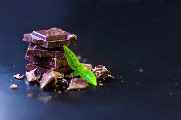 chocoladetaart met basilicum