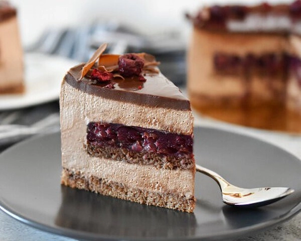 zure kersen chocoladetaart
