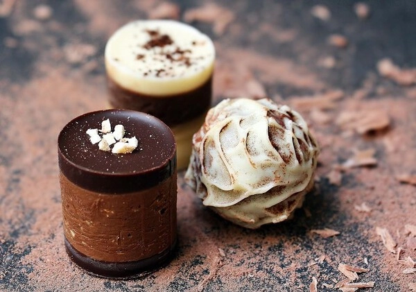 eenvoudig recept voor zelfgemaakte chocoladepralines