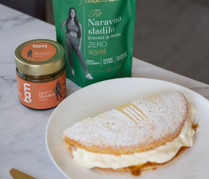 omelet met abrikozenporselein