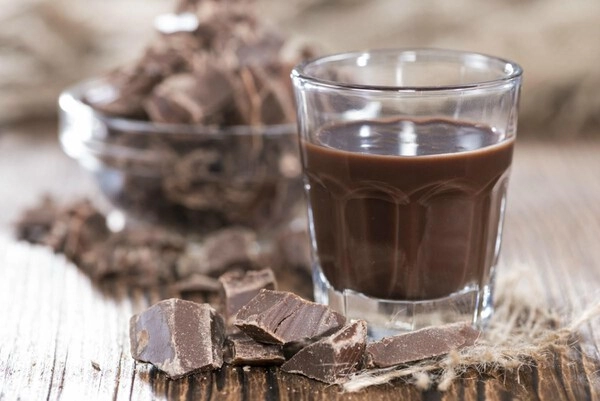 zelfgemaakte chocoladelikeur