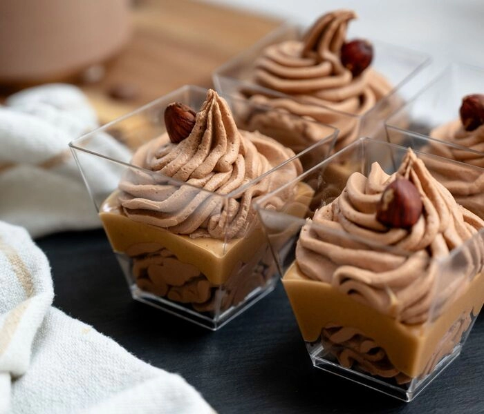 chocolademousse met bam hazelnootpasta