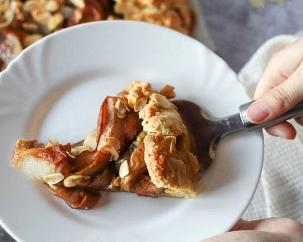 galleta met gezouten karamel en appels